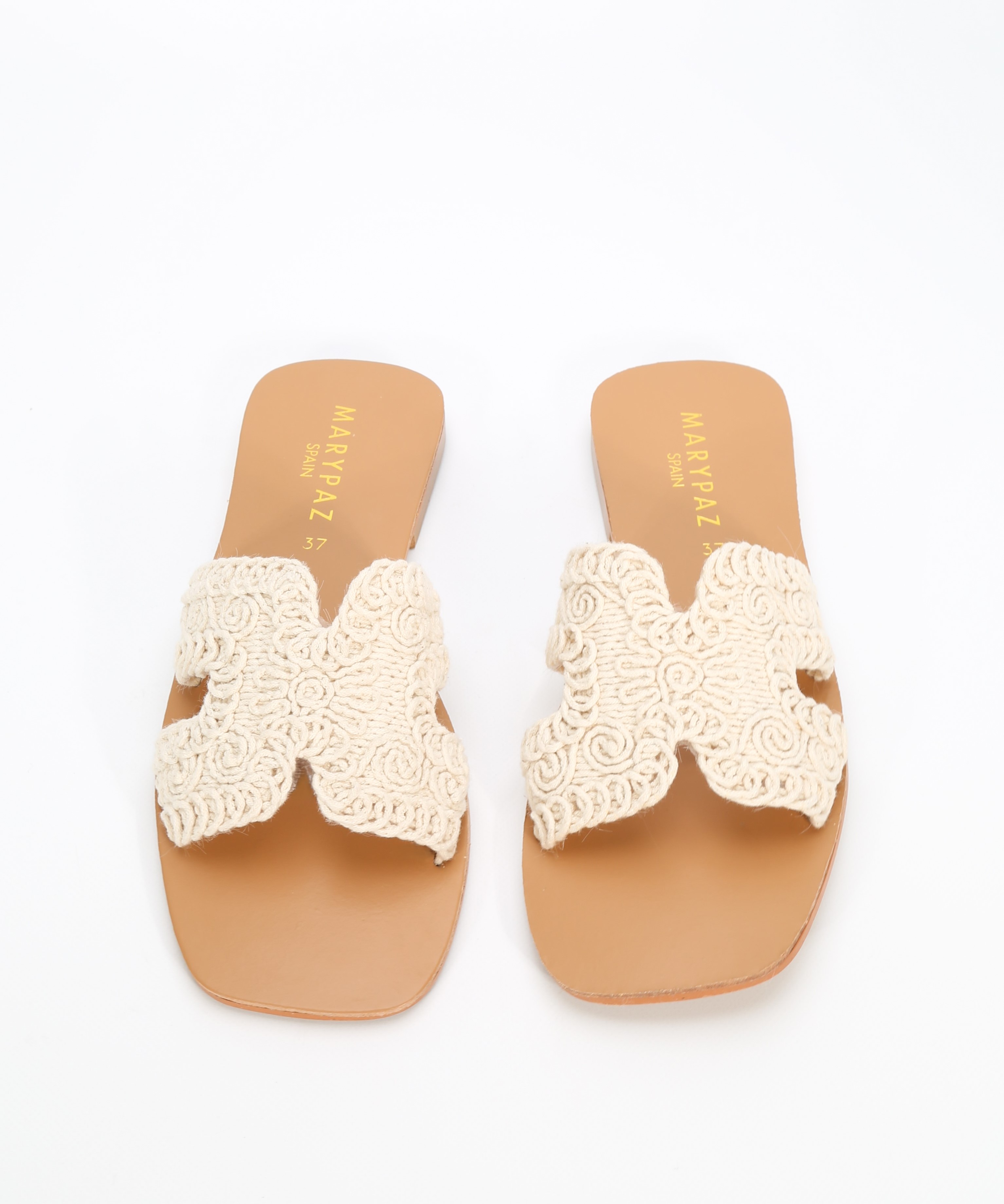 Sandalias planas bordadas image number null